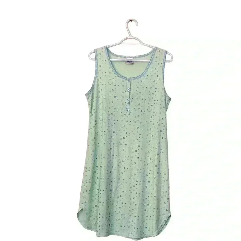 Claudel Vintage soft poly/cotton cottagecore nightie with four front buttons